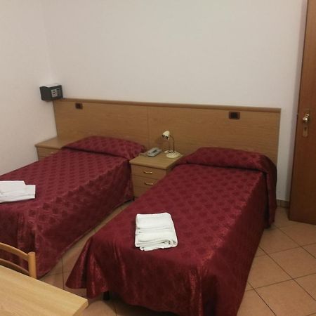 Albergo Della Stazione Cairo Montenotte Δωμάτιο φωτογραφία