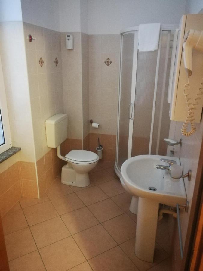 Albergo Della Stazione Cairo Montenotte Δωμάτιο φωτογραφία